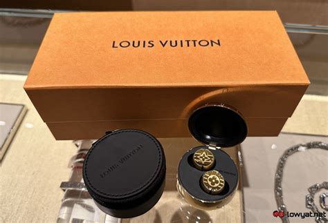 louis vuitton stethoscope|louis vuitton light up.